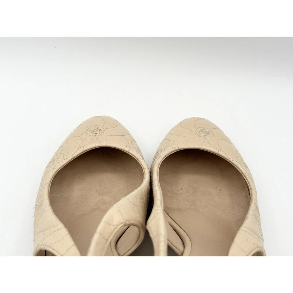 CHANEL beige slingback